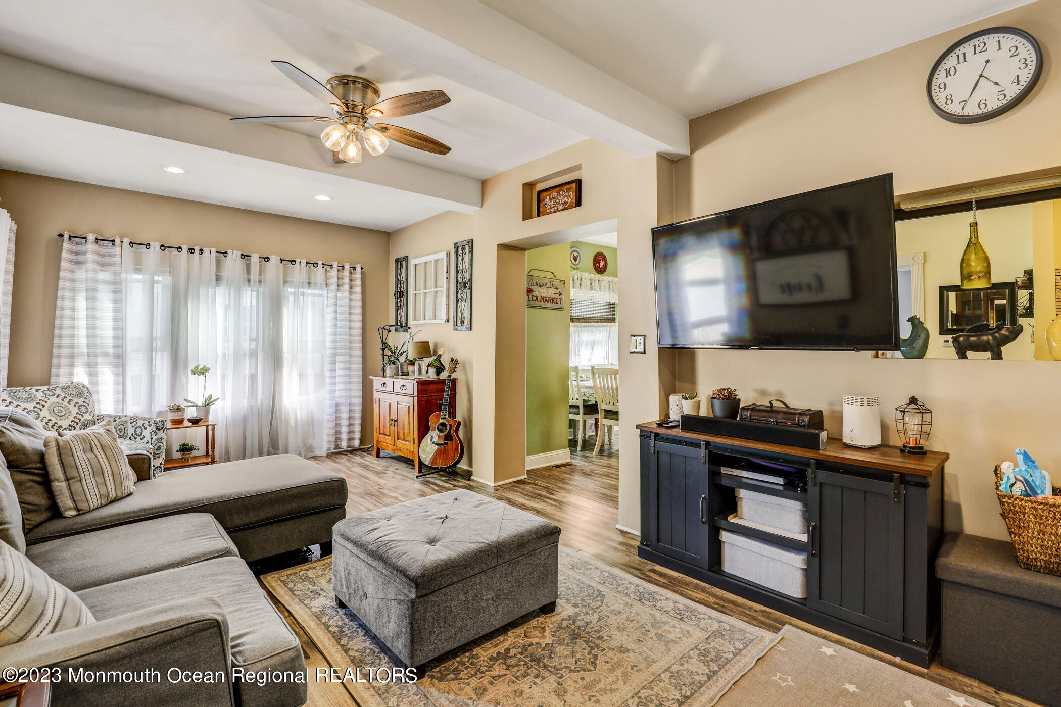 50 West George Street Freehold, NJ 07728 - Photo 16 of 33 16 - Family Room