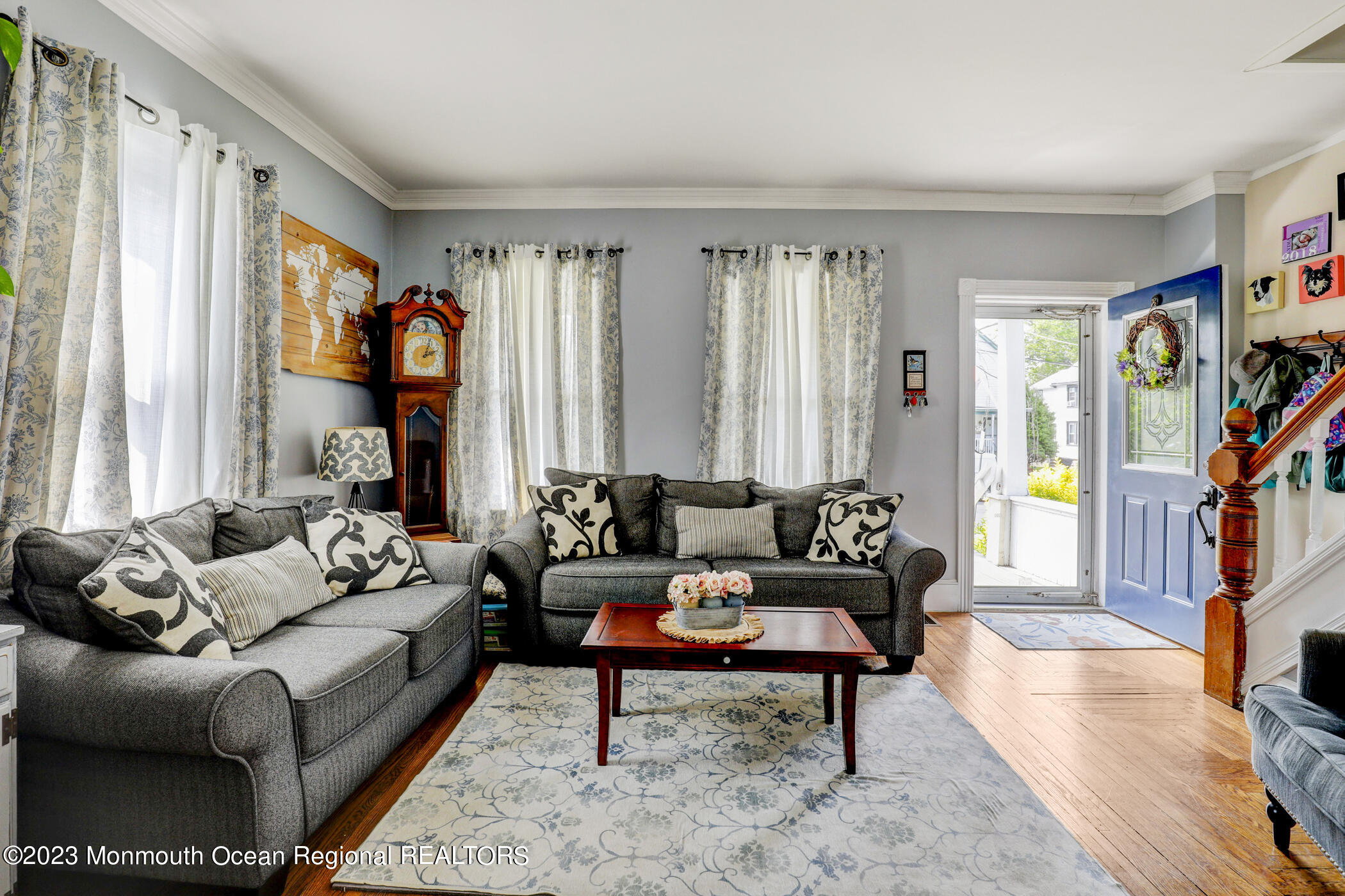 50 West George Street Freehold, NJ 07728 - Photo 5 of 33 5 - Living Room