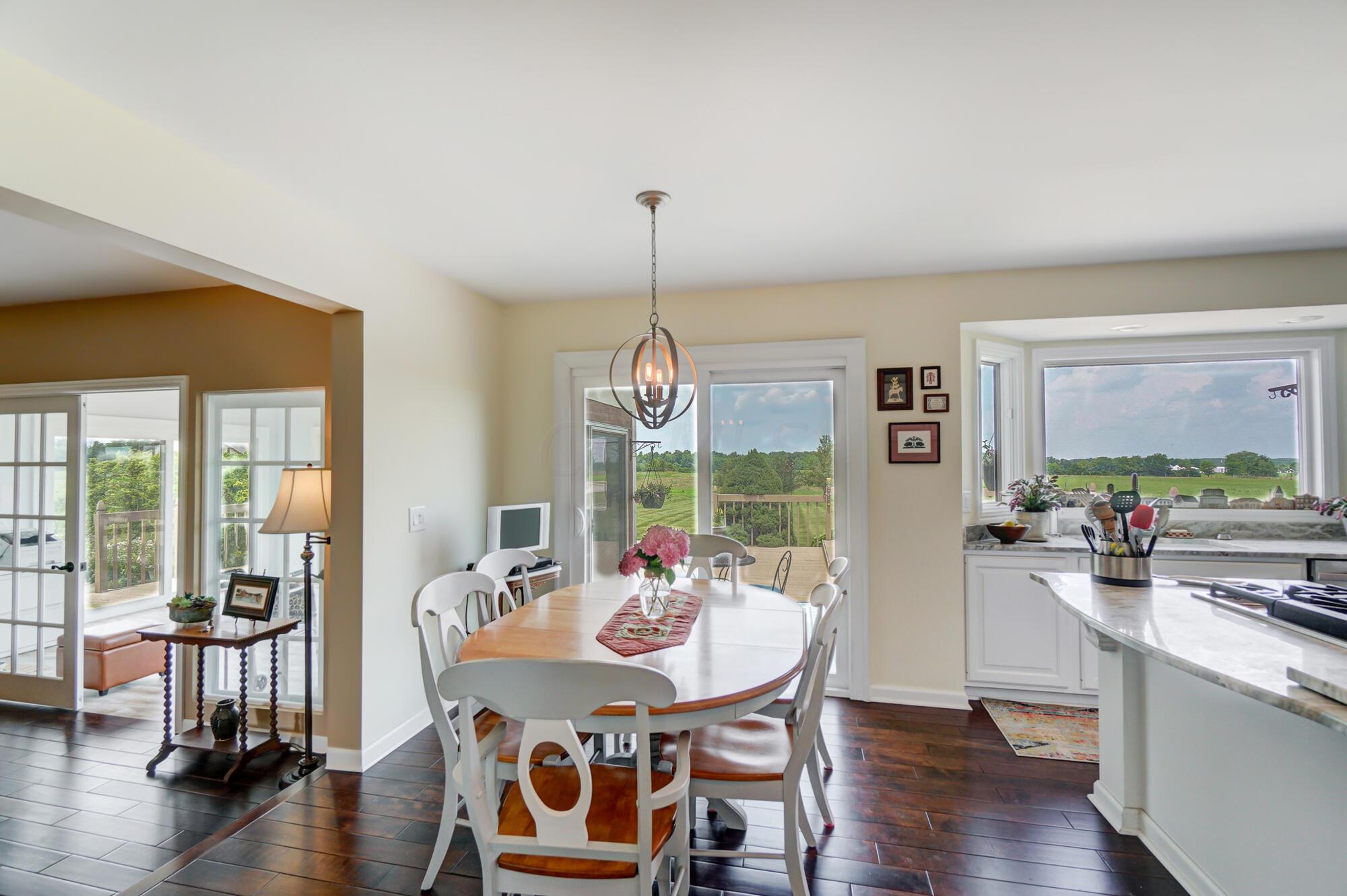 2100 Old Columbus Road London, OH 43140 - Photo 20 of 92 Eating Space