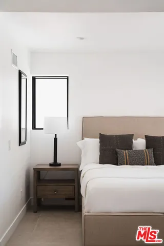 $1,875,000 | 1133 South Cochran Avenue, Los Angeles, CA 90019