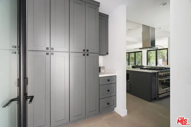 $1,875,000 | 1133 South Cochran Avenue, Los Angeles, CA 90019