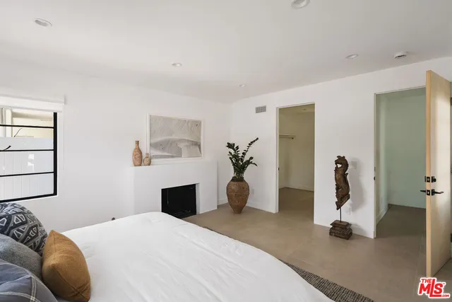 $1,875,000 | 1133 South Cochran Avenue, Los Angeles, CA 90019