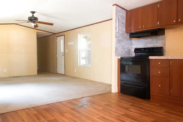 $153,000 | 8916 Lakeside Drive, Plantersville, TX 77363