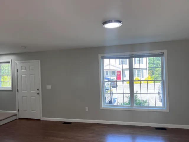 $349,900 | 3 A Red Oak Way, Unit 3A, Boscawen, NH 03303