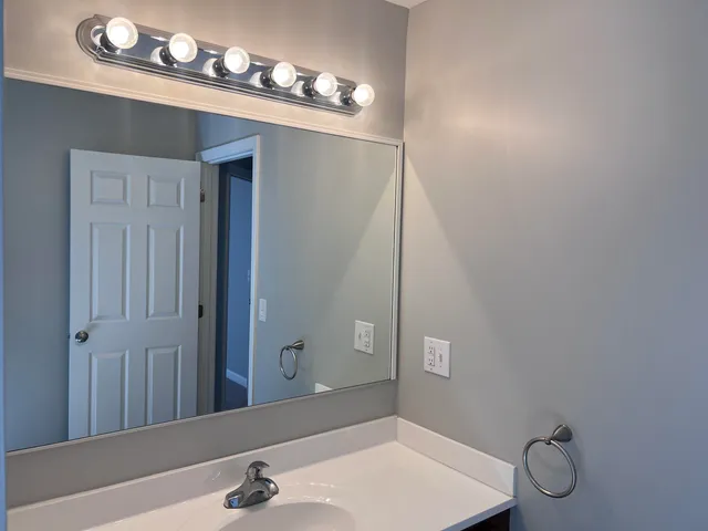 $349,900 | 3 A Red Oak Way, Unit 3A, Boscawen, NH 03303