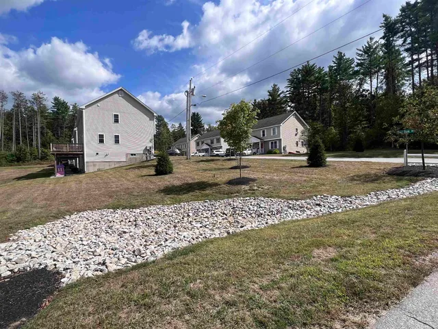 $349,900 | 3 A Red Oak Way, Unit 3A, Boscawen, NH 03303