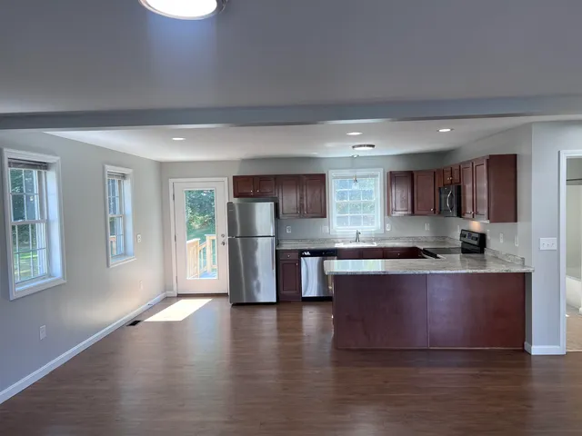 $349,900 | 3 A Red Oak Way, Unit 3A, Boscawen, NH 03303