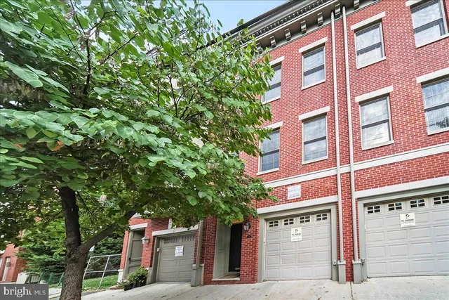 $925,000 | 677 North 15th Street, Philadelphia, PA 19130