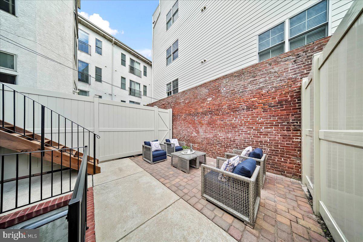 677 North 15th Street Philadelphia, PA 19130 - Photo 18 of 52 a view of an outdoor seating area