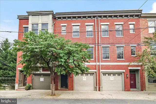 $925,000 | 677 North 15th Street, Philadelphia, PA 19130