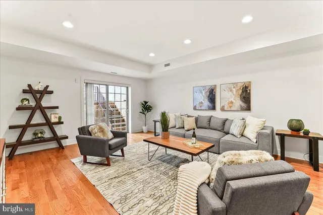 $925,000 | 677 North 15th Street, Philadelphia, PA 19130