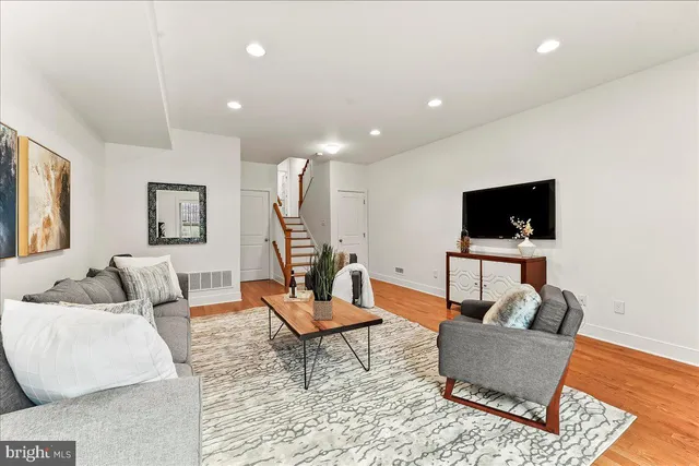 $925,000 | 677 North 15th Street, Philadelphia, PA 19130