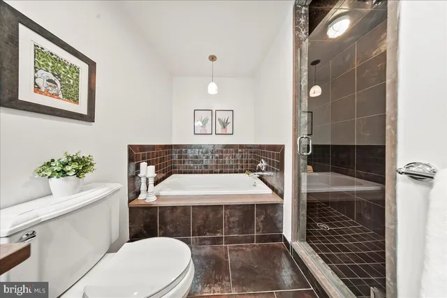 $925,000 | 677 North 15th Street, Philadelphia, PA 19130