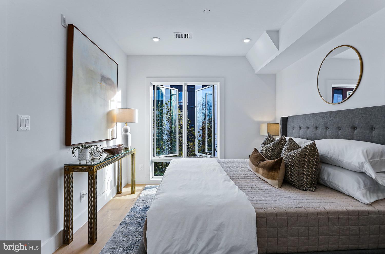 1654 K Street Northeast, Unit 1 Washington, DC 20002 - Photo 16 of 28