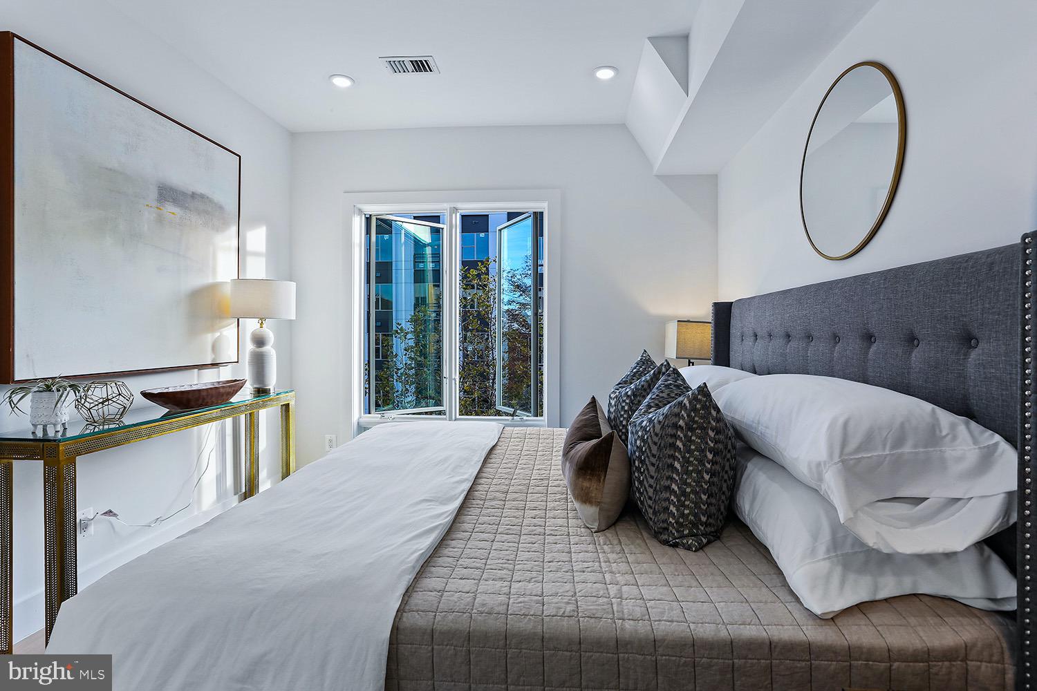 1654 K Street Northeast, Unit 1 Washington, DC 20002 - Photo 20 of 28