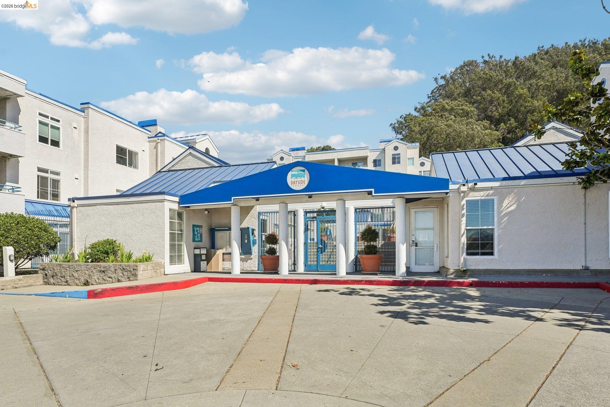 535 Pierce Street, Unit 3216 Albany, CA 94706 - Photo 2 of 47 View of building exterior