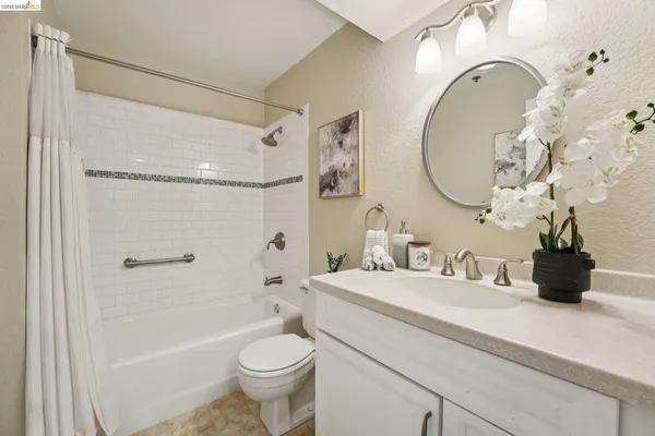 $589,000 | 535 Pierce Street, Unit 3216, Albany, CA 94706