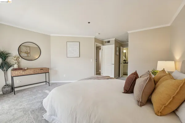 $589,000 | 535 Pierce Street, Unit 3216, Albany, CA 94706