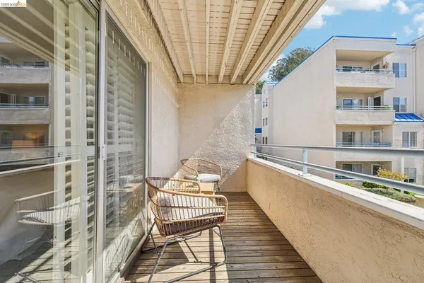 $589,000 | 535 Pierce Street, Unit 3216, Albany, CA 94706
