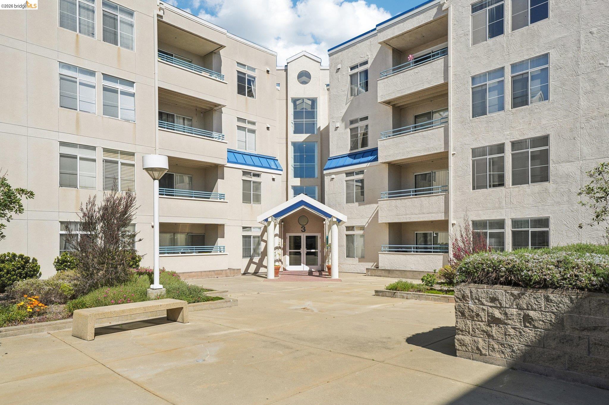535 Pierce Street, Unit 3216 Albany, CA 94706 - Photo 46 of 47 View of apartment building / complex
