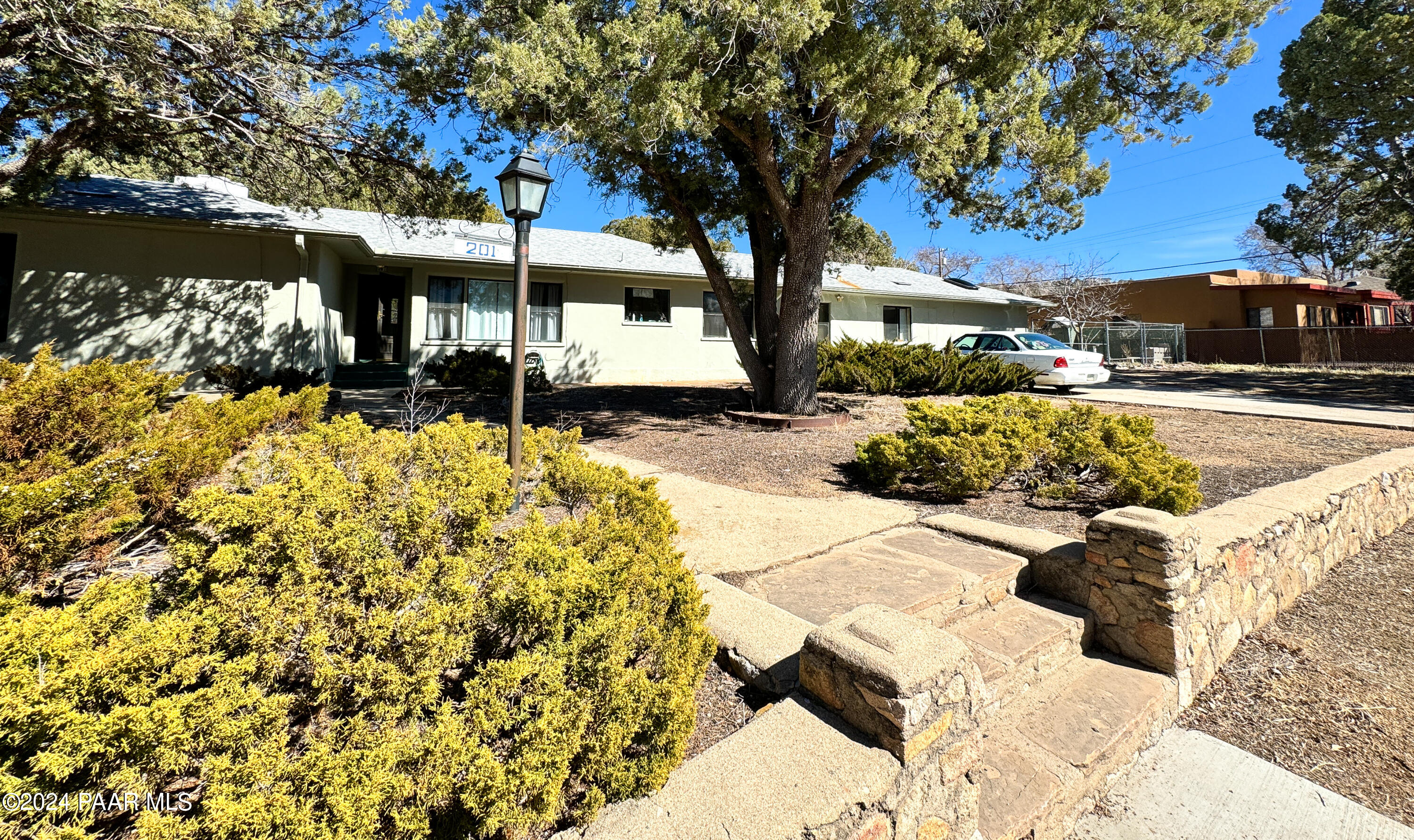 201 Robinson Drive Prescott, AZ 86303 - Photo 4 of 52 a view of a swimming pool with an outdoor seating