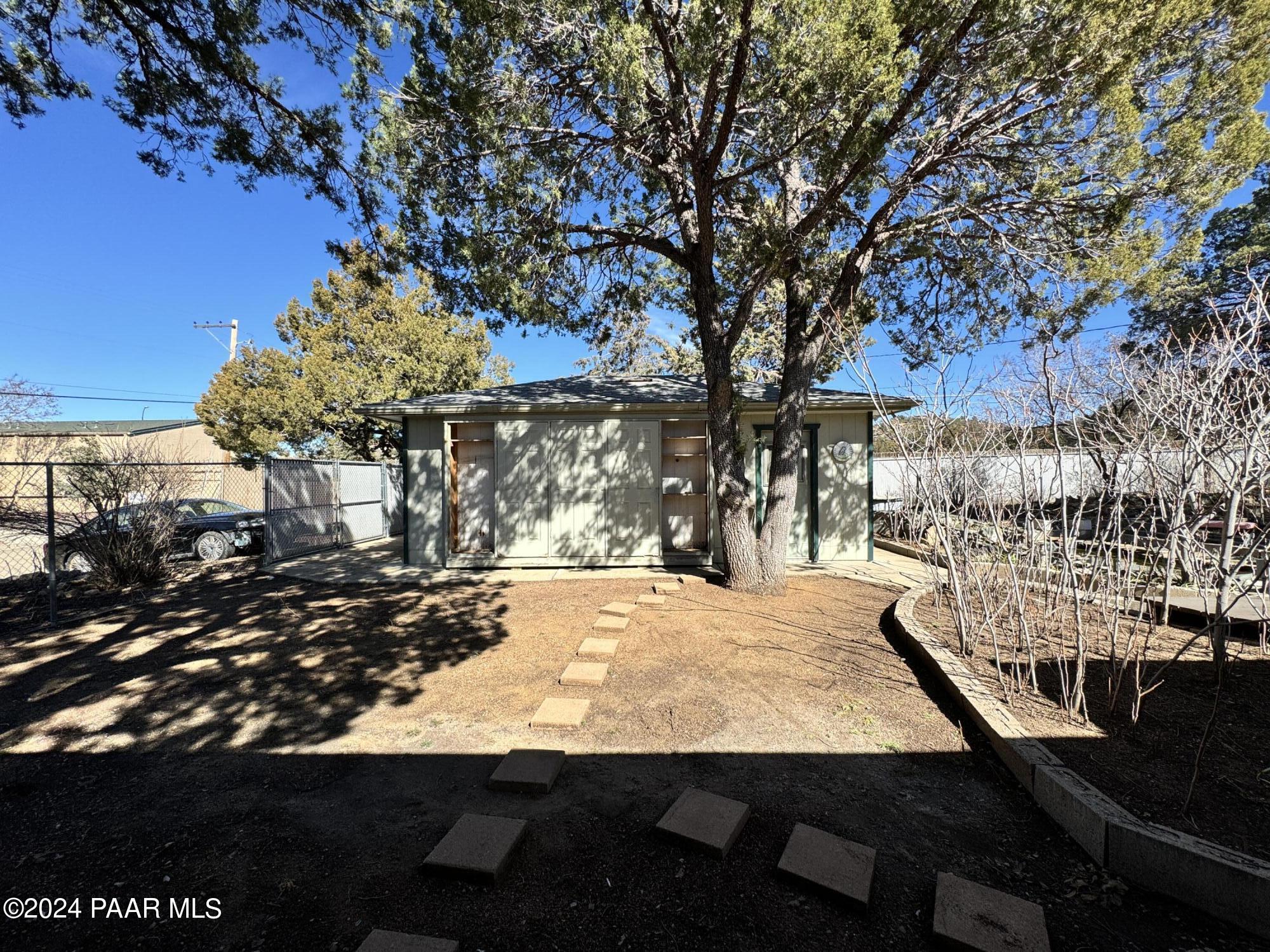 201 Robinson Drive Prescott, AZ 86303 - Photo 44 of 52 a view of outdoor space yard and patio