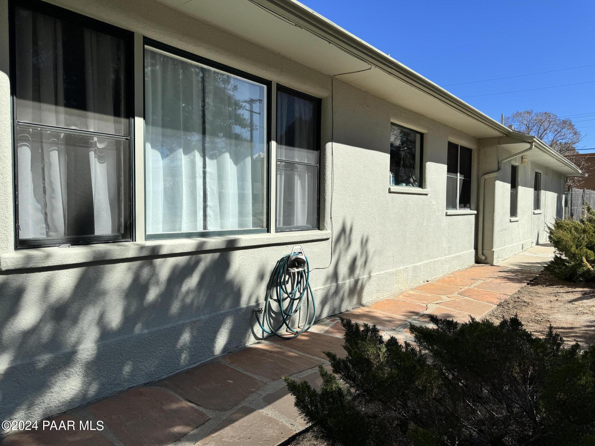 201 Robinson Drive Prescott, AZ 86303 - Photo 7 of 52 a front view of a house