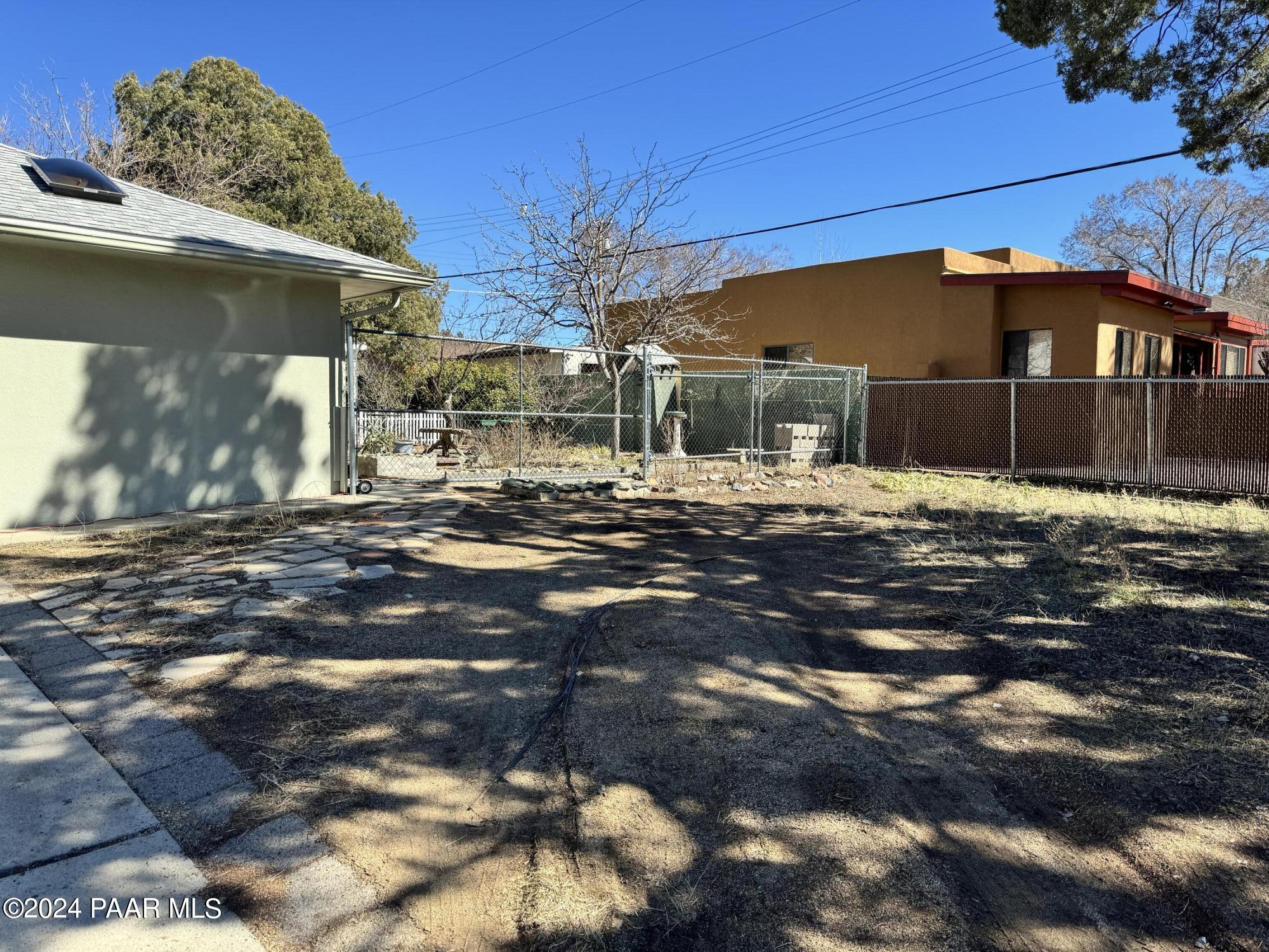 201 Robinson Drive Prescott, AZ 86303 - Photo 9 of 52 a backyard of a house