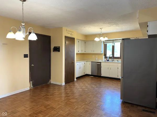 $275,000 | 8341 Christiana Lane, Indianapolis, IN 46256