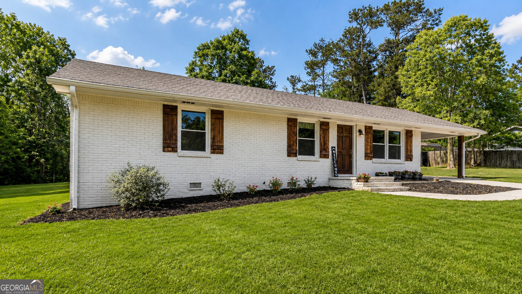 899 Simmons Road Social Circle, GA 30025 - Photo 3 of 31