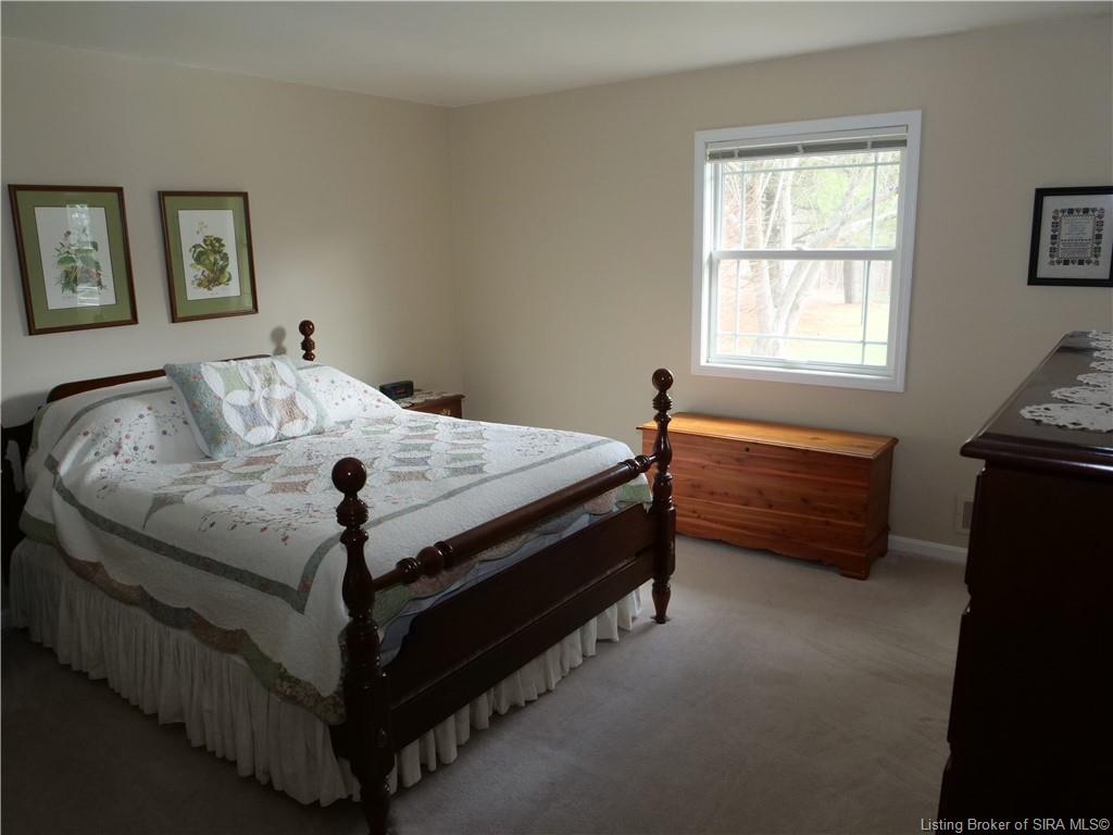 3831 Dogwood Road Floyds Knobs, IN 47119 - Photo 18 of 51