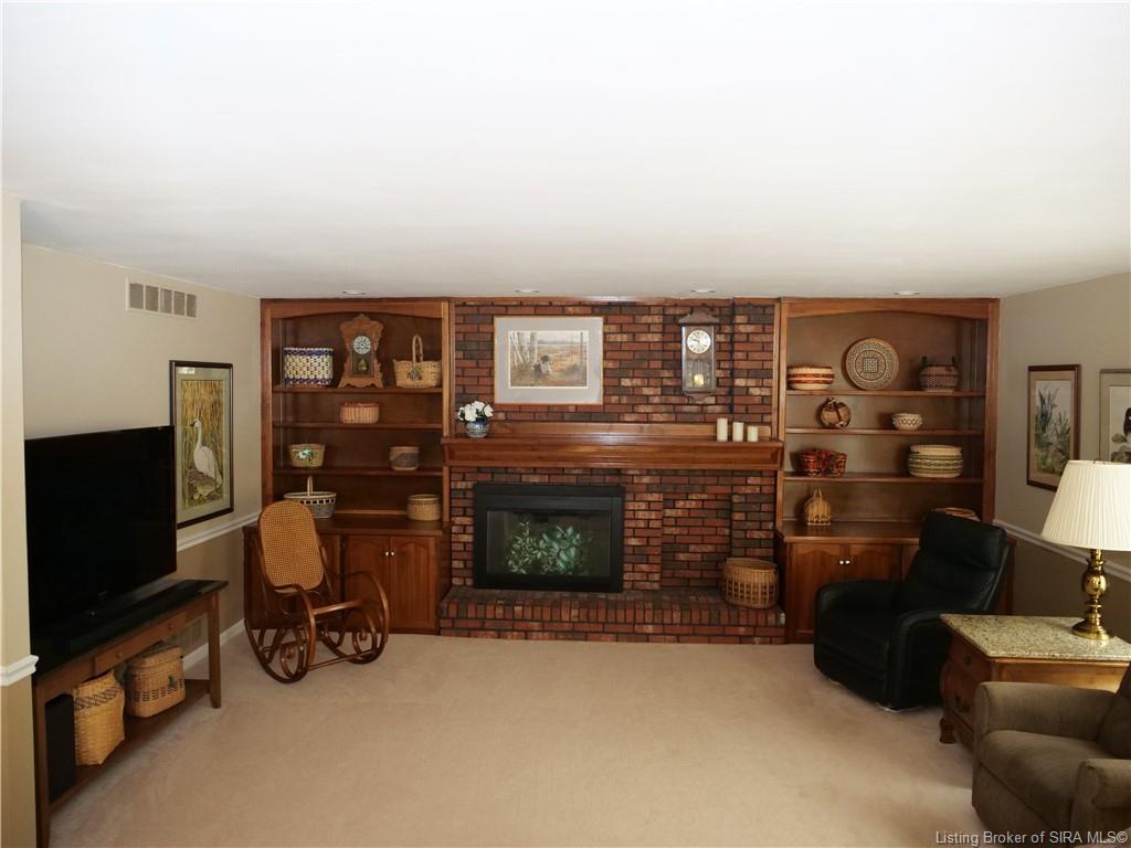 3831 Dogwood Road Floyds Knobs, IN 47119 - Photo 4 of 51