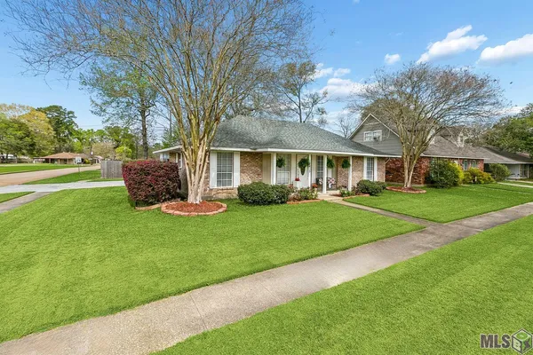 $280,000 | 14415 Richardson Drive, Greenwell Springs, LA 70739