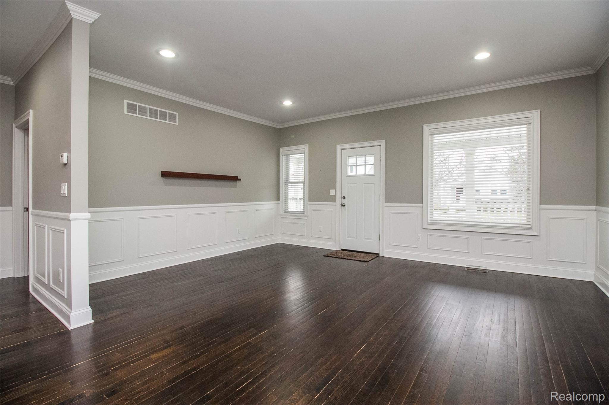 2189 Franklin Road Berkley, MI 48072 - Photo 8 of 43 7.jpg
