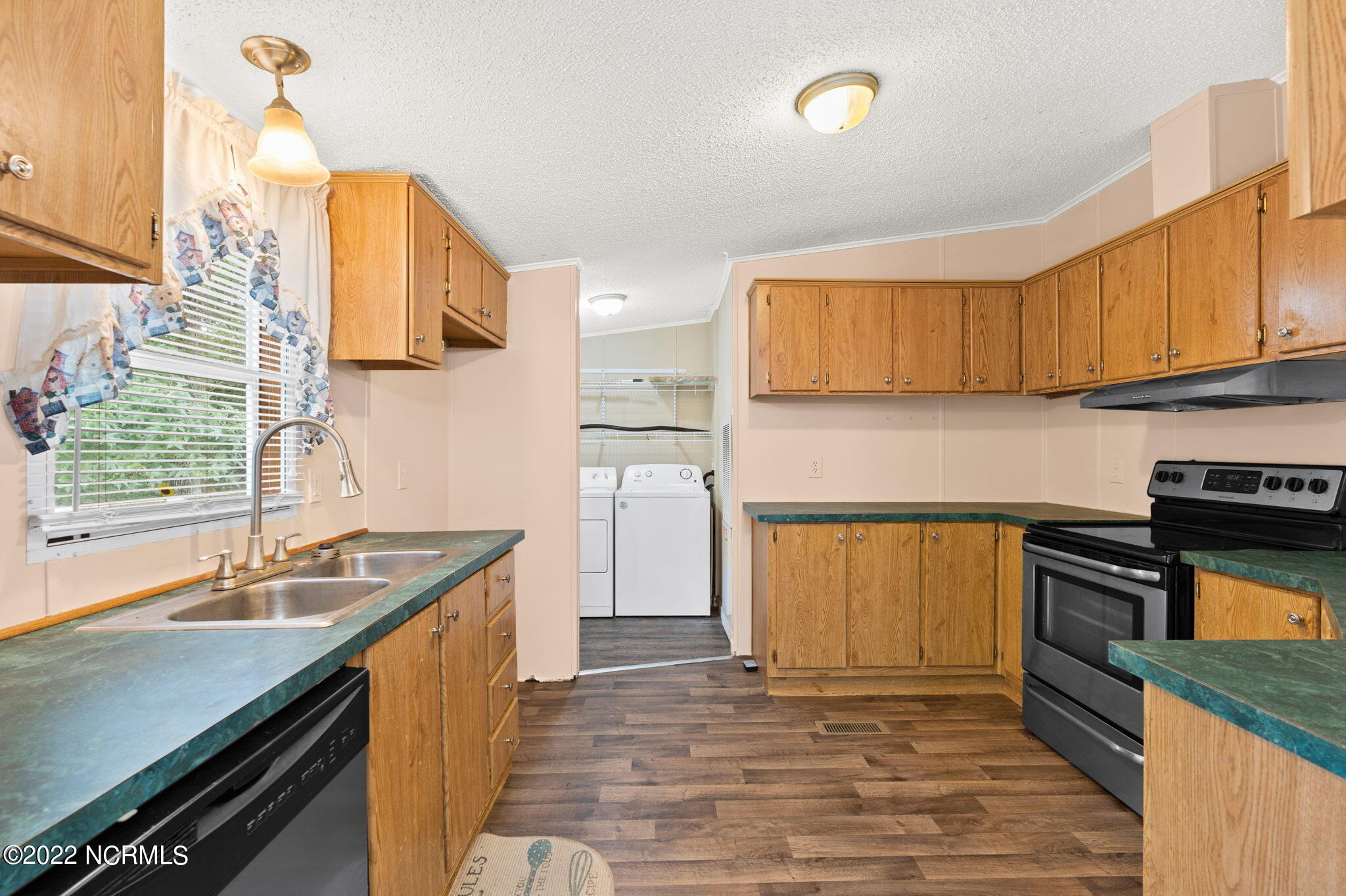 1044 Stanley Road Southwest Supply, NC 28462 - Photo 8 of 45 Kitchen