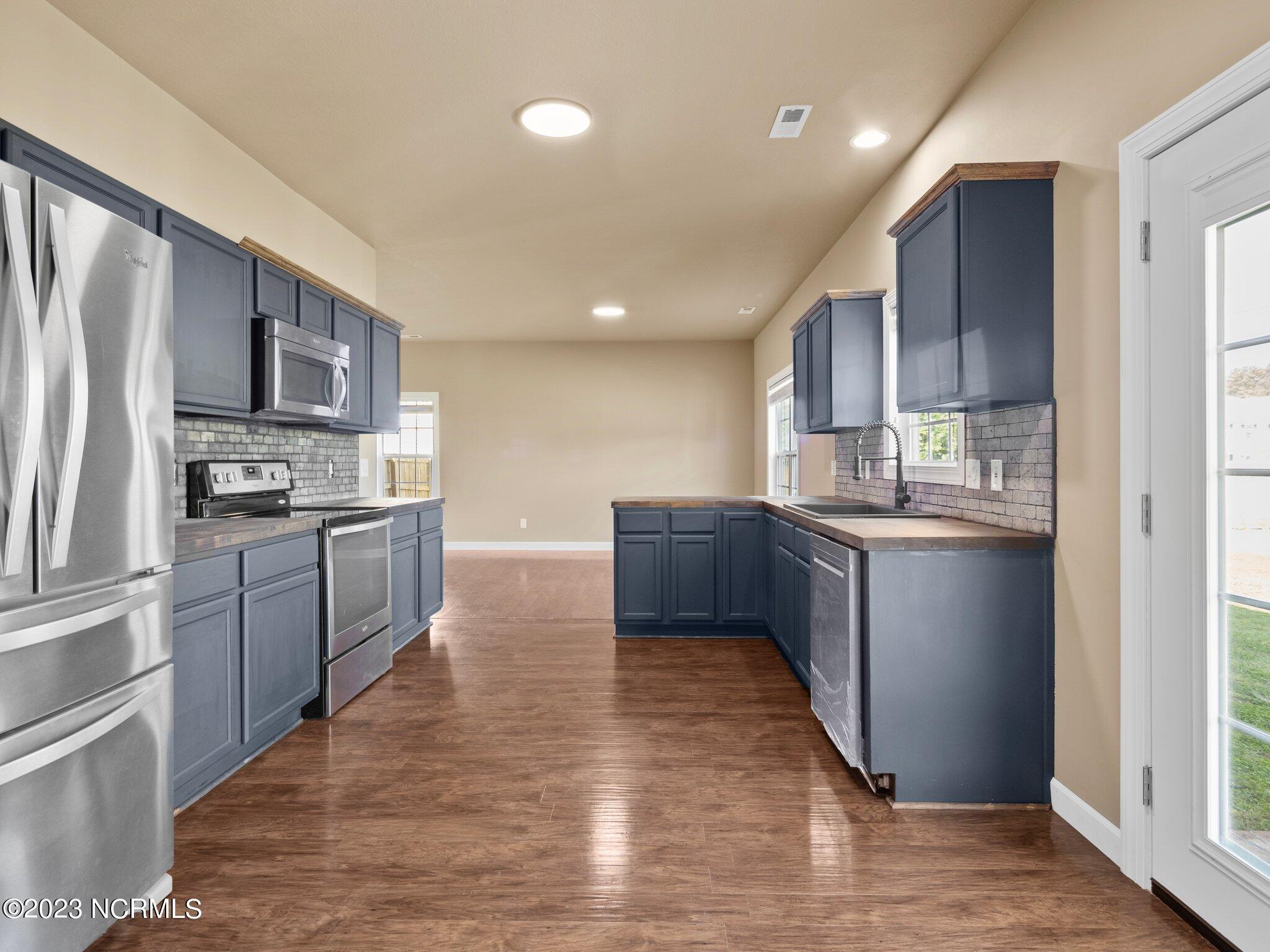 204 Rudolph Lane Hubert, NC 28539 - Photo 18 of 49 28-web-or-mls-P5309608