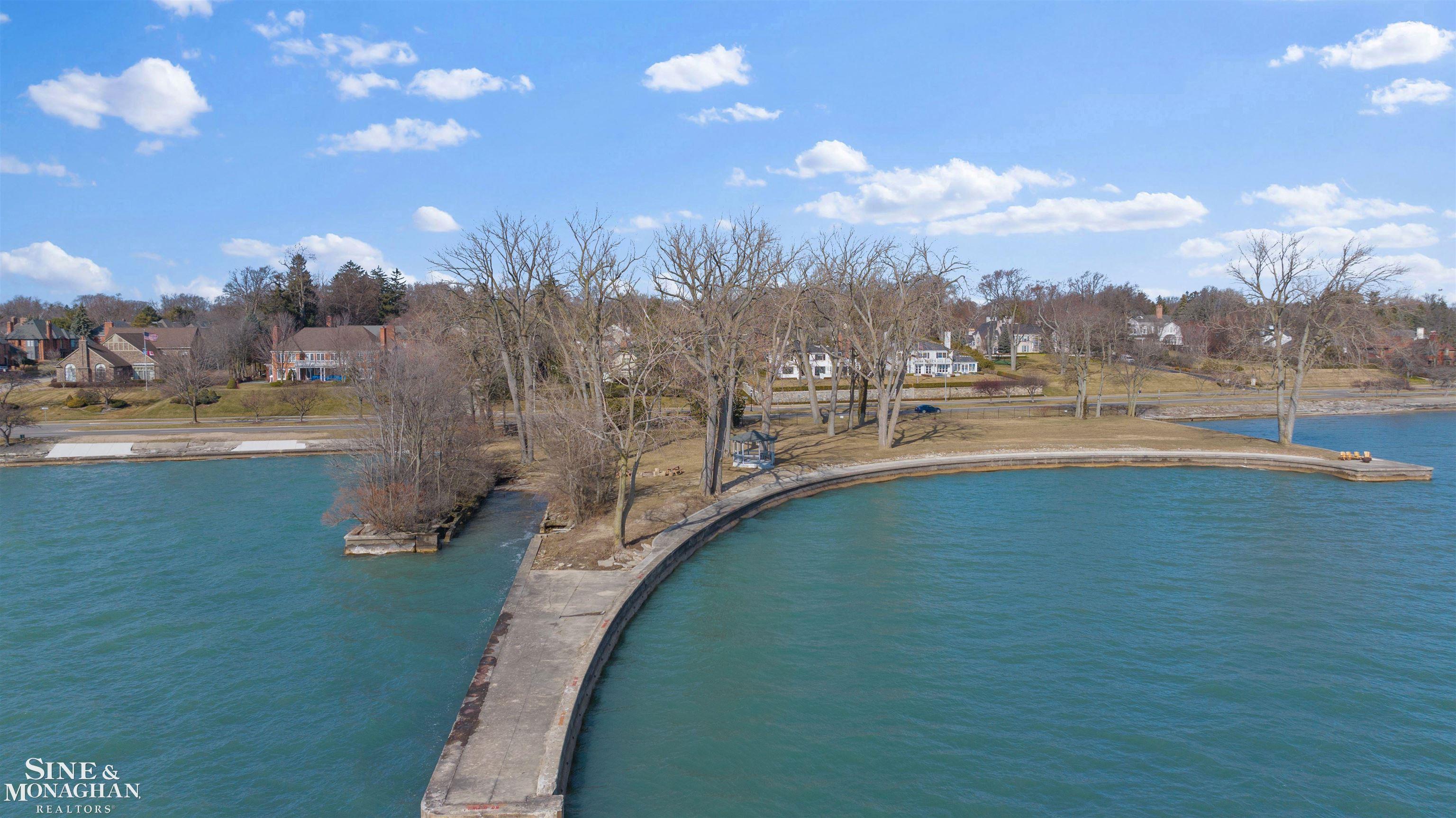 32 Harbor Hill Road Grosse Pointe, MI 48236 - Photo 48 of 52 50140306-aa8a5c1d-996e-4304-a2b9-accb0a8cec9e.JPG