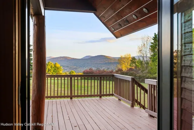 $1,311,000 | 61 Cambridge Heights Road, Windham, NY 12496