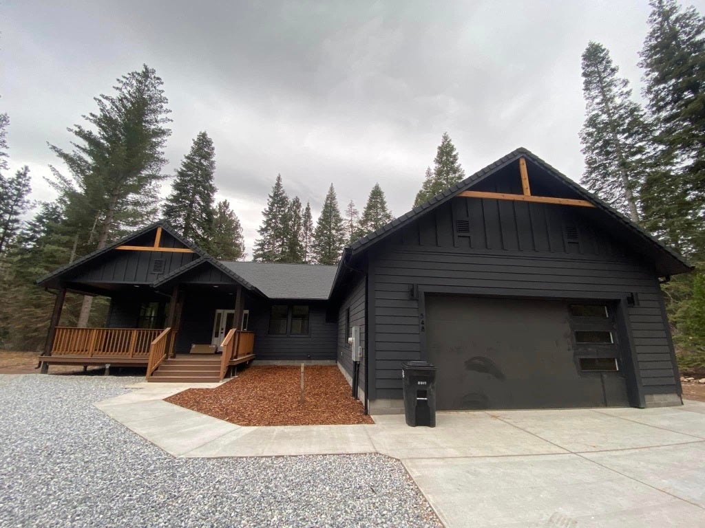 548 Skyview Road Mount Shasta, CA 96067 - Photo 1 of 22 Gallery Image 1