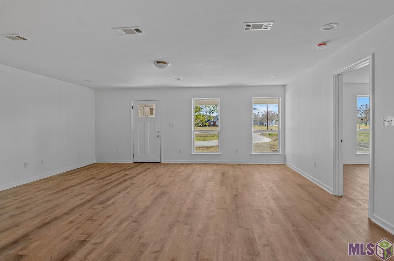 10813 Foster Road Baton Rouge, LA 70811 - Photo 5 of 12