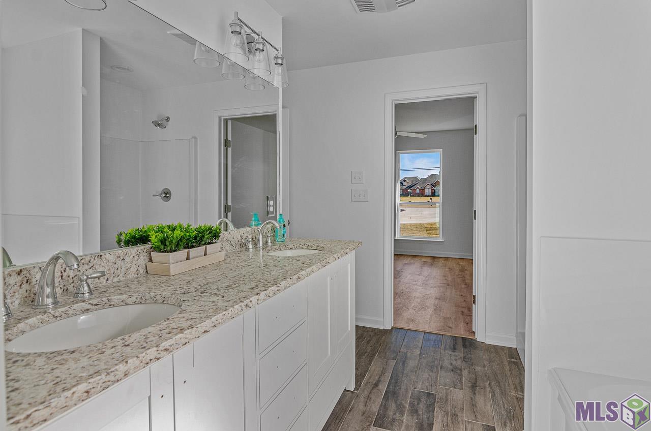 10813 Foster Road Baton Rouge, LA 70811 - Photo 7 of 12