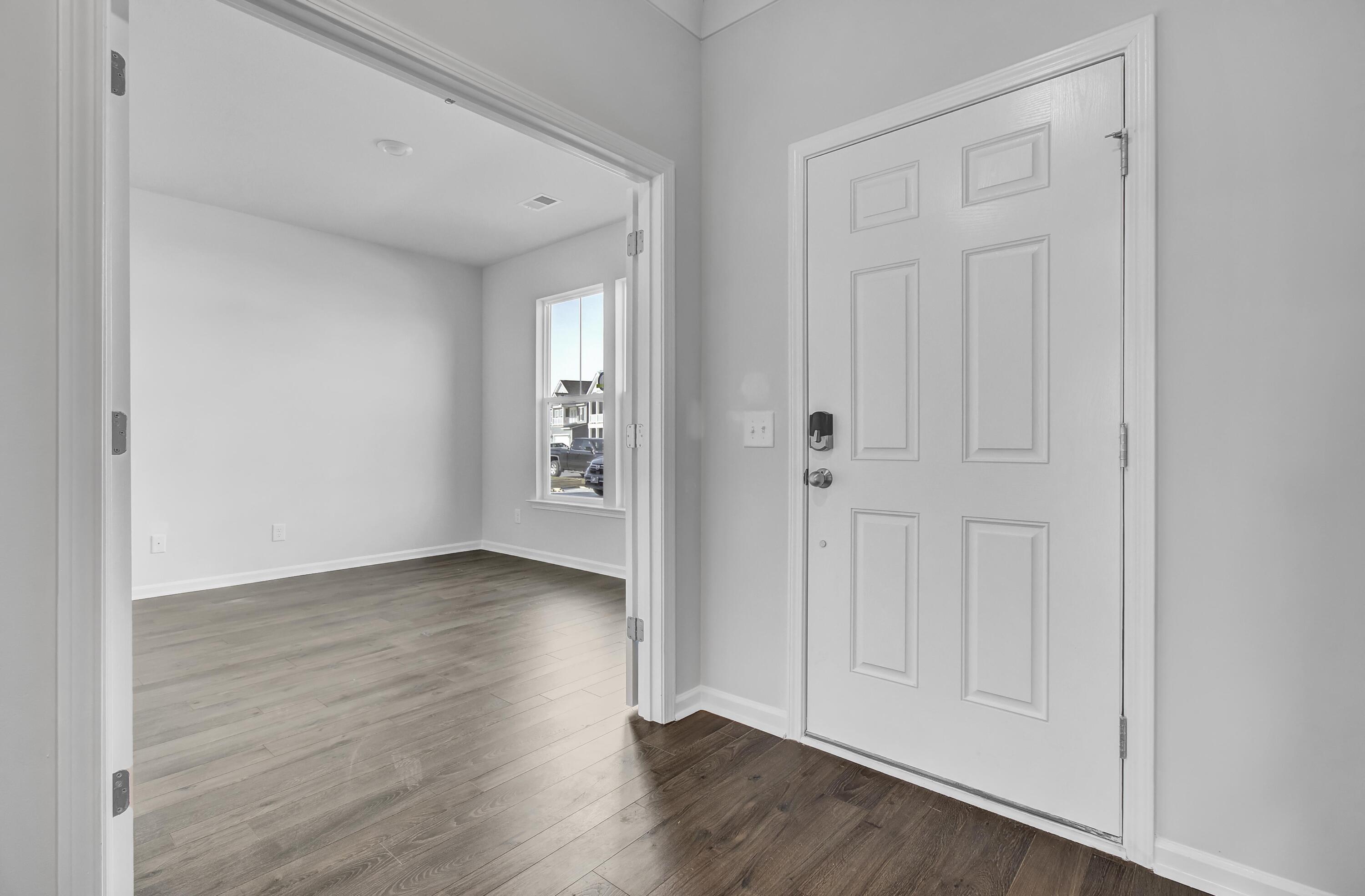 159 Threaded Fern Street Summerville, SC 29485 - Photo 5 of 39 (11)