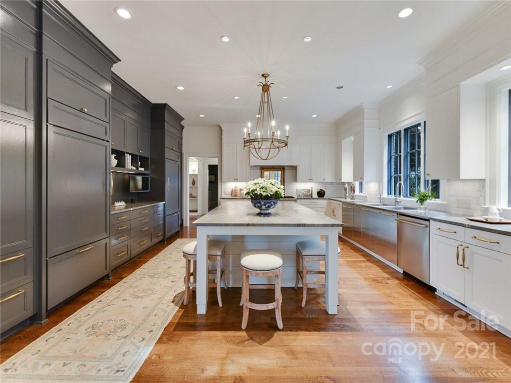1630 Brandon Road Charlotte, NC 28207 - Photo 14 of 48 Gallery Image 14
