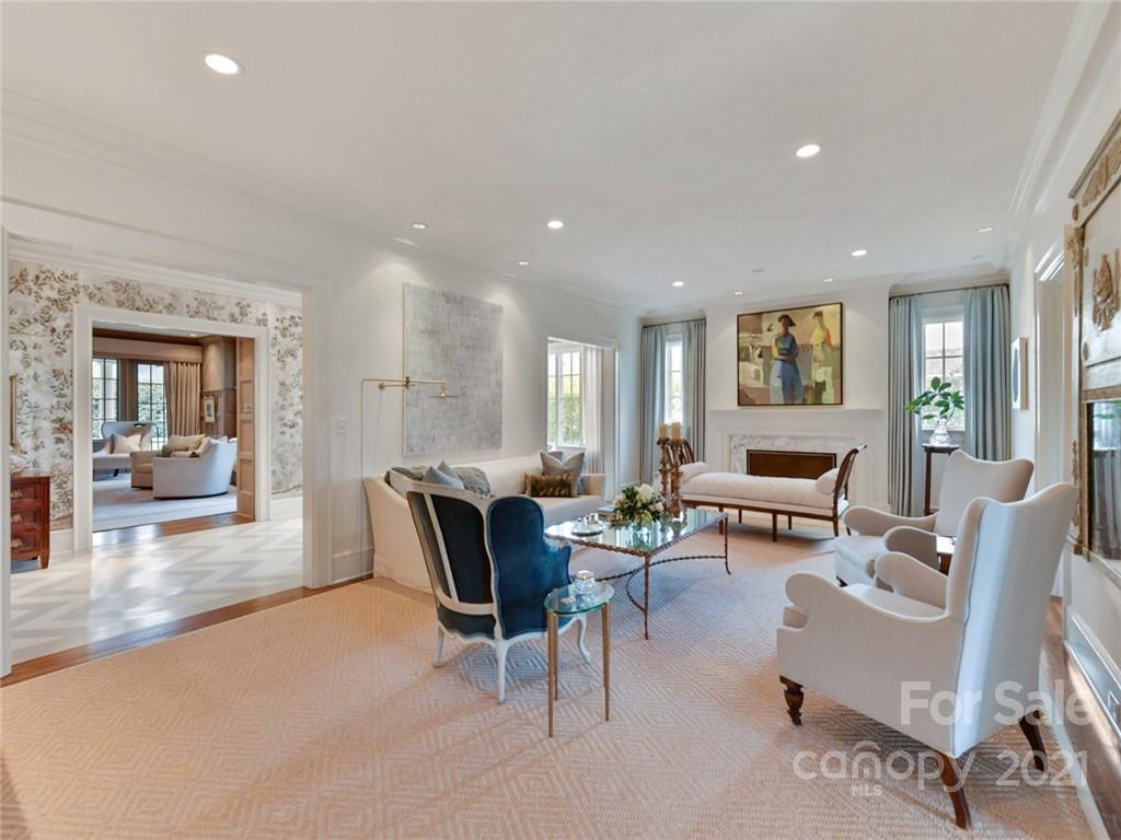 1630 Brandon Road Charlotte, NC 28207 - Photo 5 of 48 Gallery Image 5