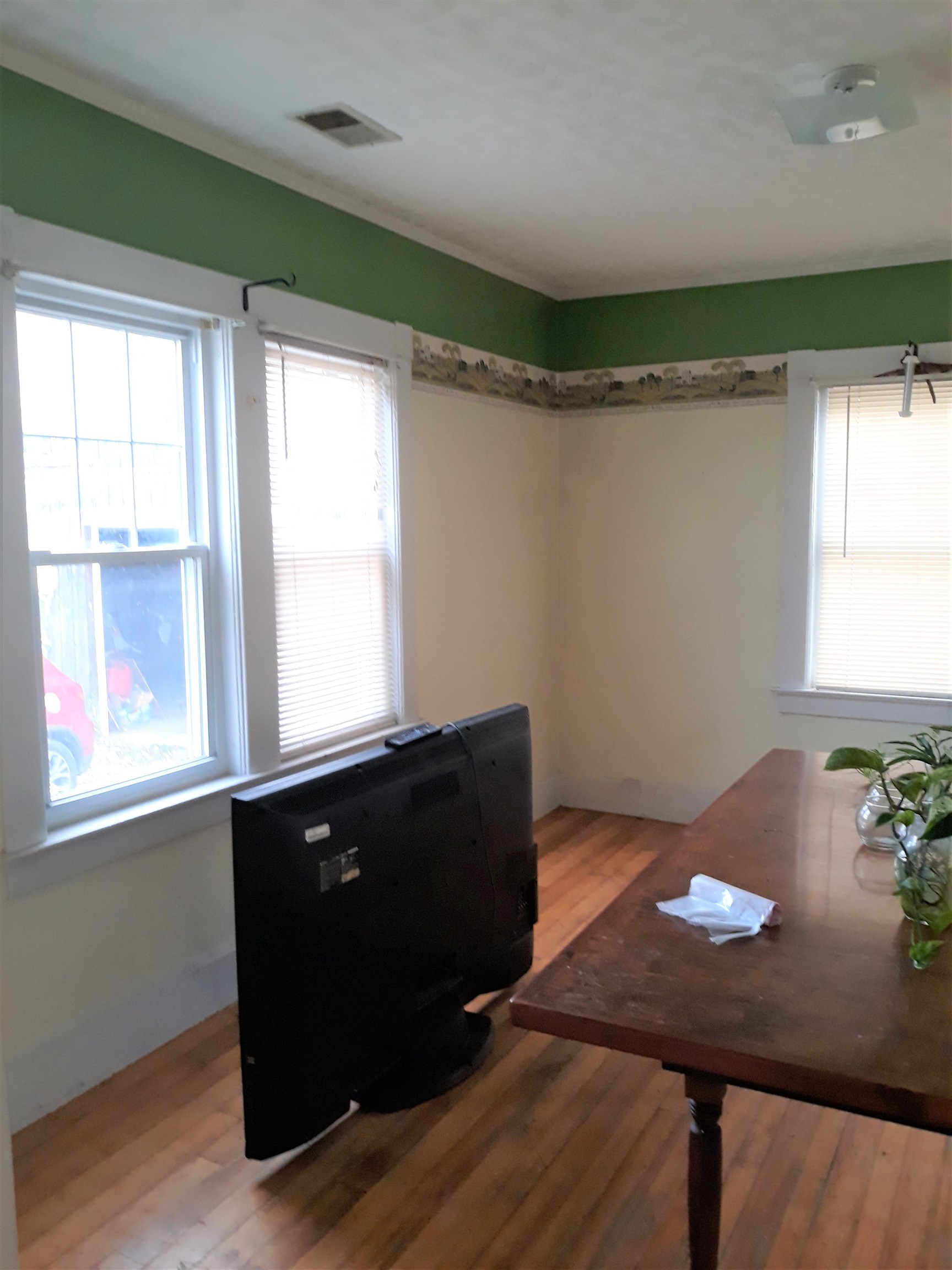 175 Commercial Avenue Lunenburg, VT 05904 - Photo 16 of 37