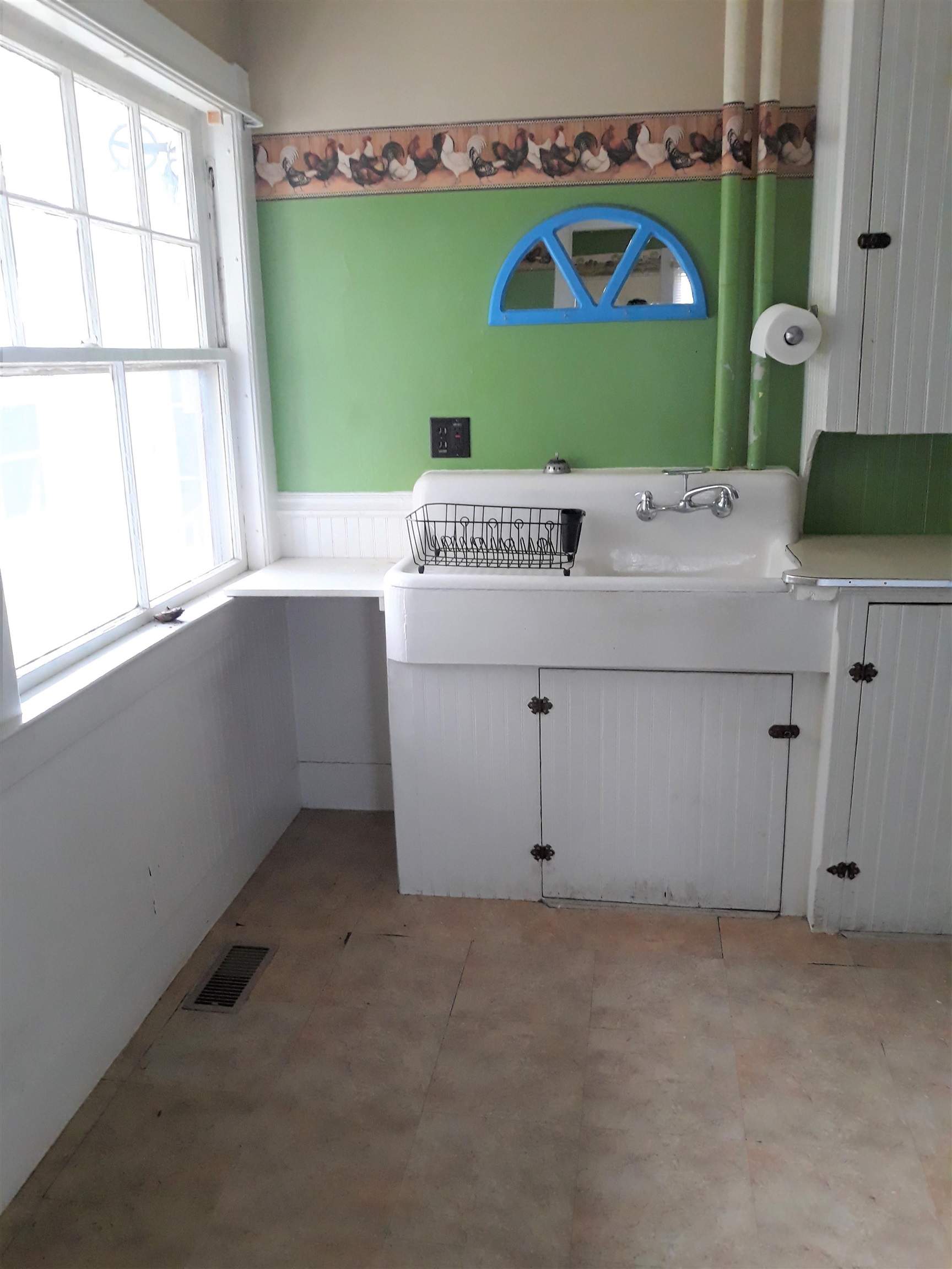 175 Commercial Avenue Lunenburg, VT 05904 - Photo 19 of 37
