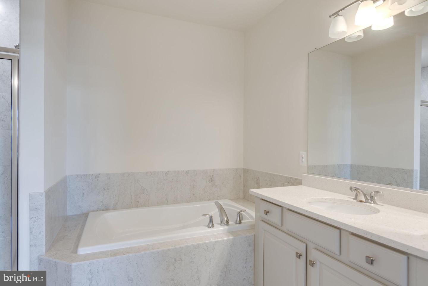 1004 Ribbon Limestone Terrace Southeast Leesburg, VA 20175 - Photo 11 of 17