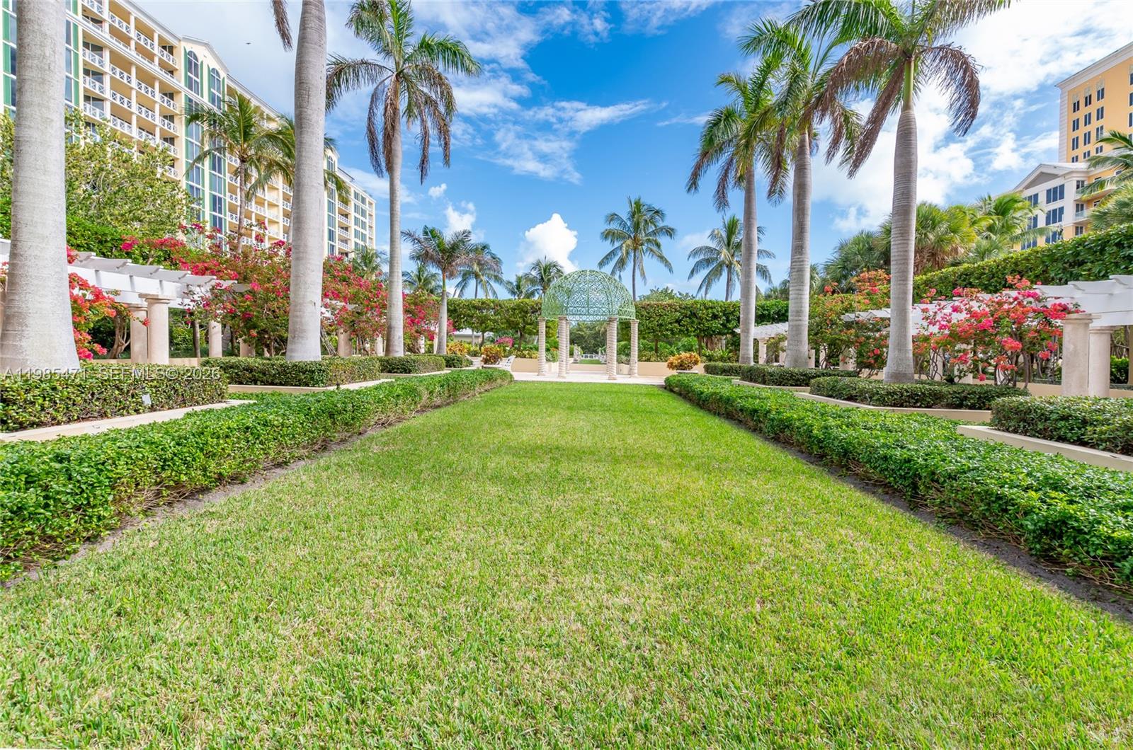 445 Grand Bay Drive, Unit 310 Key Biscayne, FL 33149 - Photo 22 of 26