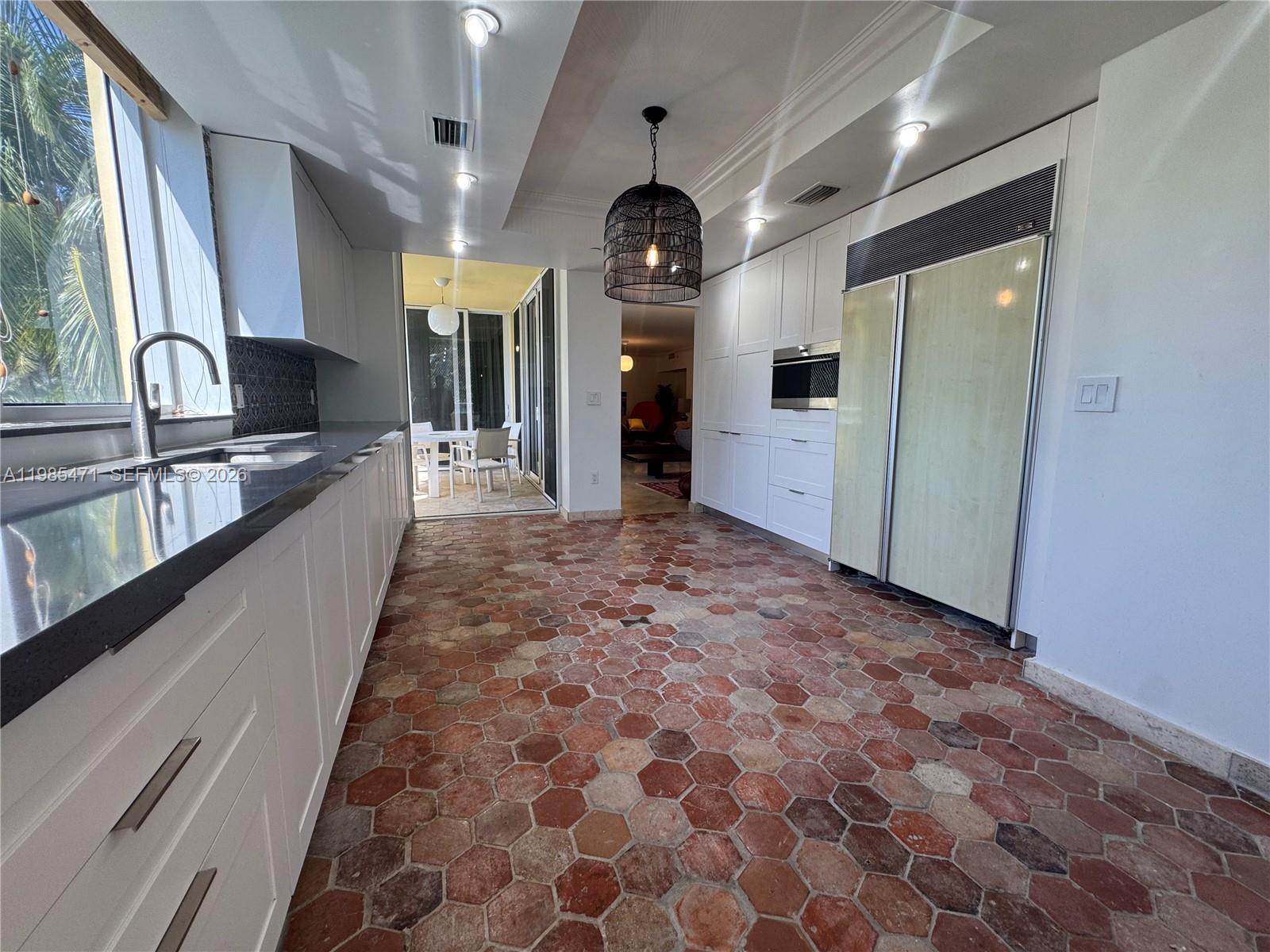 445 Grand Bay Drive, Unit 310 Key Biscayne, FL 33149 - Photo 5 of 26