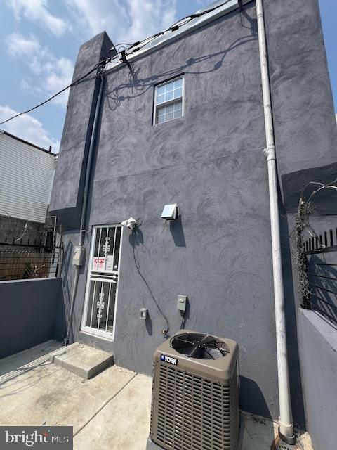 322 East Sterner Street Philadelphia, PA 19134 - Photo 18 of 25 a kitchen with a sink and cabinets